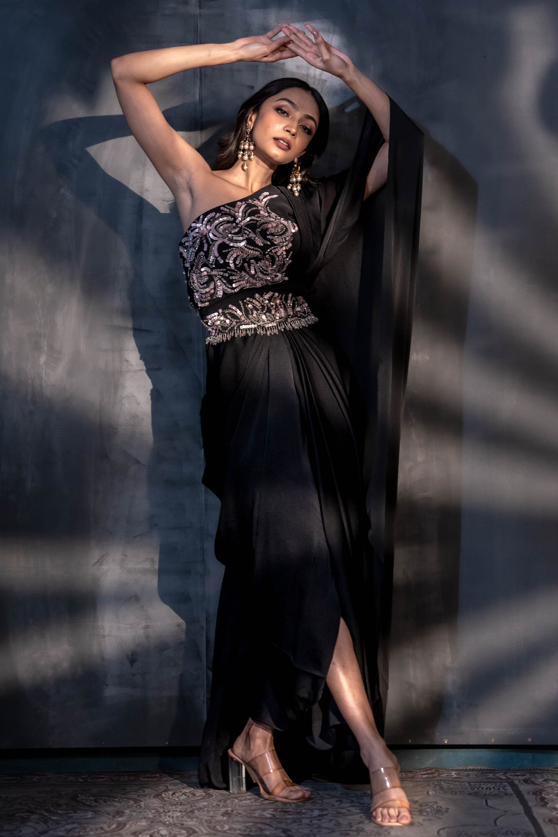 Black Saree With Belt